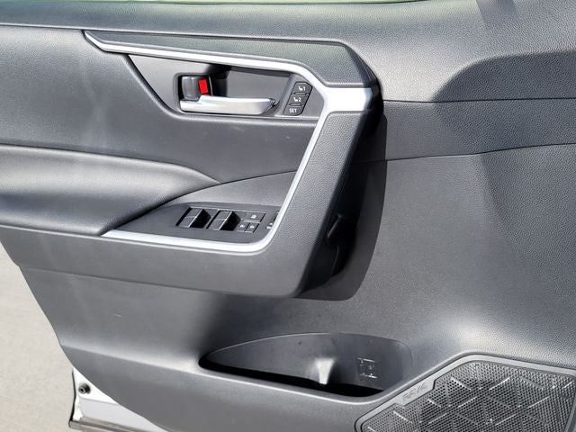 2019 Toyota RAV4 XLE Premium - Photo 7