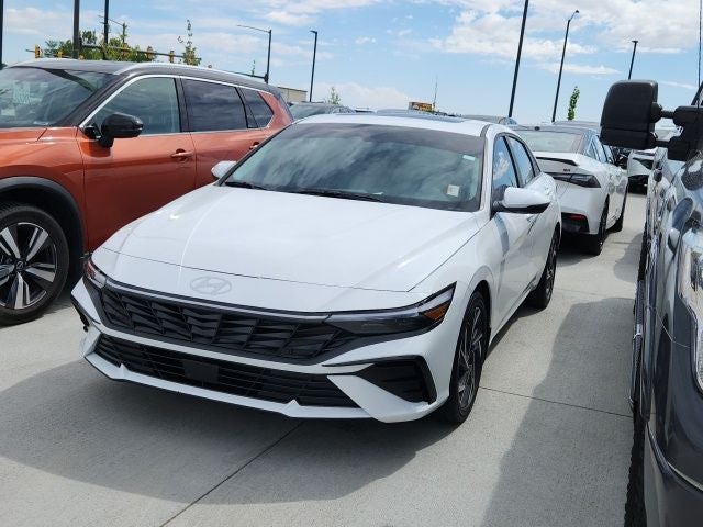 2025 Hyundai Elantra 2.0 Limited IVT's photo