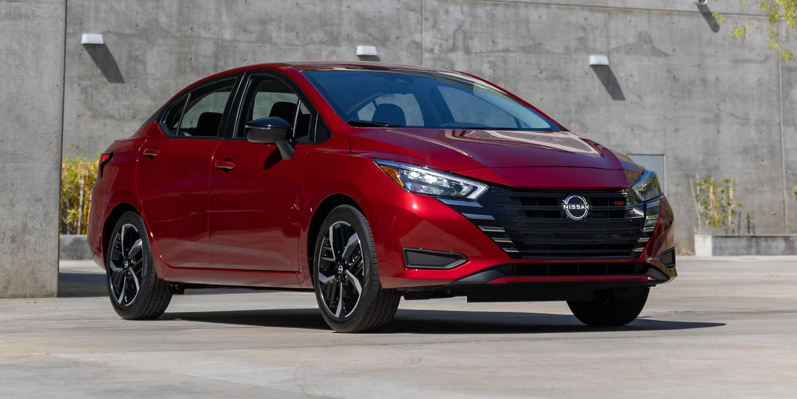2025 NISSAN VERSA S