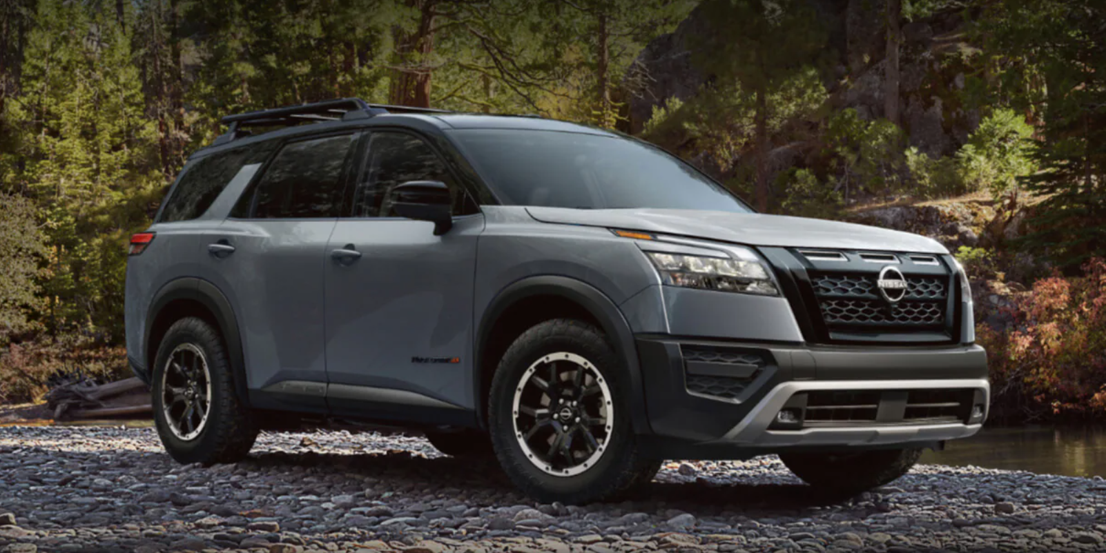 2025 NISSAN PATHFINDER SV 4WD